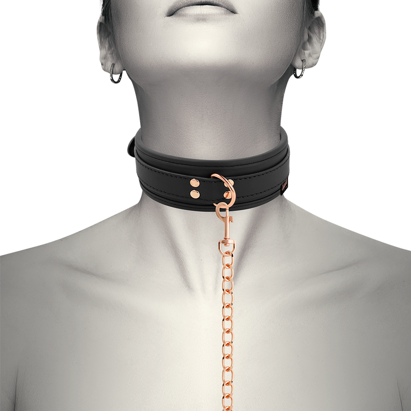 COQUETTE CHIC DESIRE - FANCY NECKLACE IN VEGAN LEATHER WITH BRACELET AND NEOPRENE LINING
