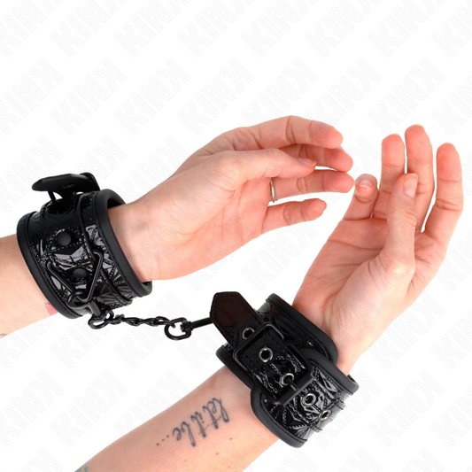 KINK - Adjustable Black Diamond Pattern Wrist Restraints 17-26 cm x 5.5 cm
