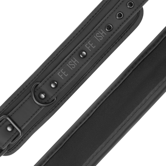 FETICHE SUBMISSIVO - PROTETORES DE TORNOZELO DE COURO VEGANO COM FORRO DE NOPRENE