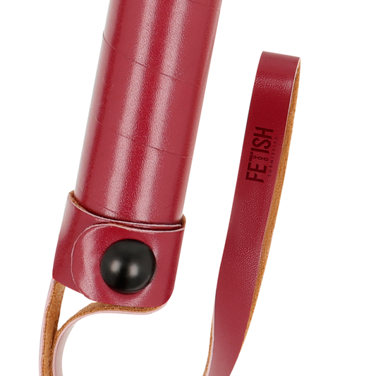 FETICHE SUBMISSIVO QUARTO ESCURO - CHICOTE DE COURO VEGANO