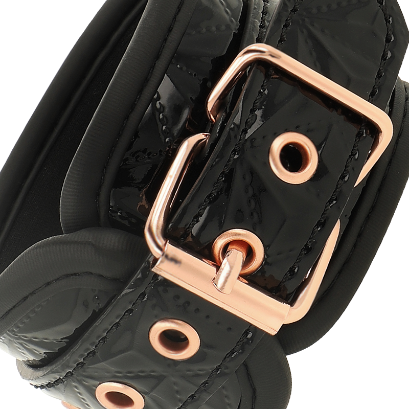 COQUETTE CHIC DESIRE - BLACK EDITION HANDCUFFS WITH NEOPRENE LINING
