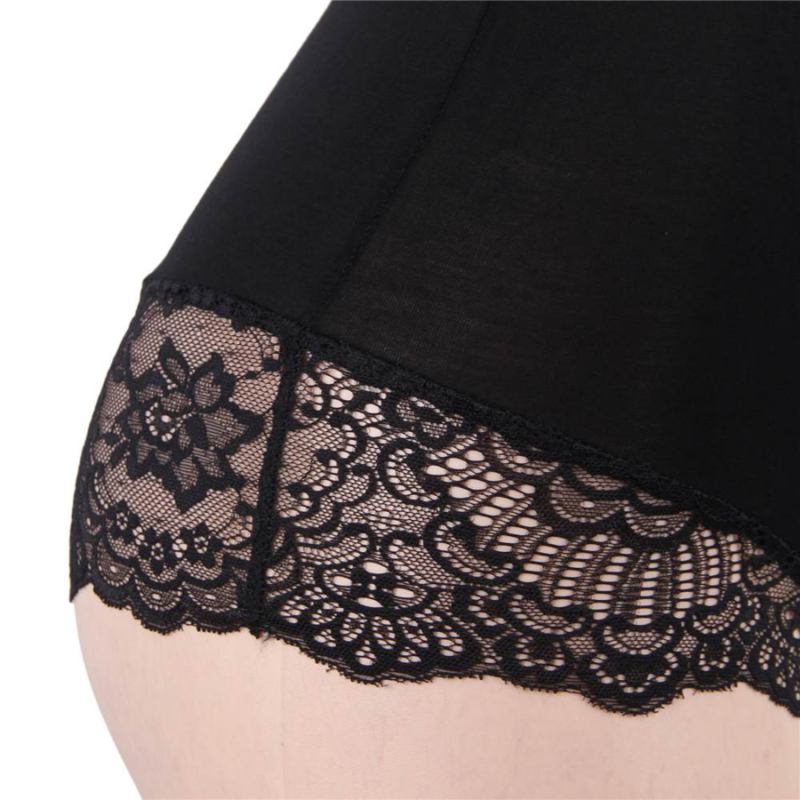 SUBBLIME - TEDDY COM DETALHE DE RENDA FLORAL PRETO L/XL